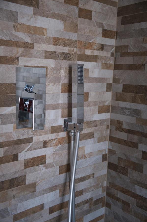 Ca De Sora Apartment Luino Ngoại thất bức ảnh